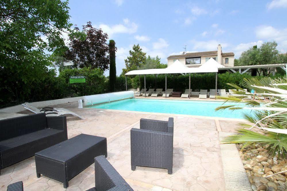 Des Pins Hotel 3*