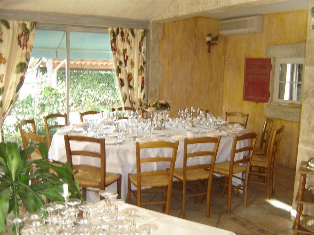 Hotel Des Pins Tourrettes